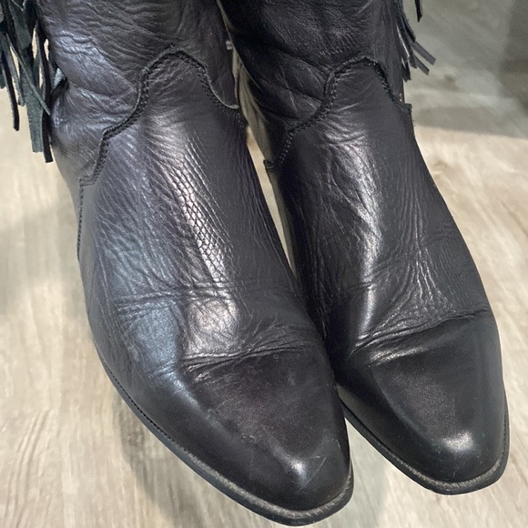 Oak Tree Farms Oasis Fringe Boots - Picture 3 of 10